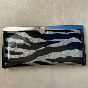 *BRAND NEW* Claire’s Black and White Wallet Zebra Print Wristlet Silver Clutch